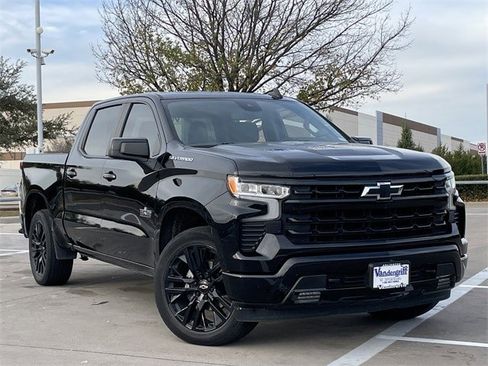 Used 2022 Chevrolet Silverado 1500 RST w/ Protection Package image 2