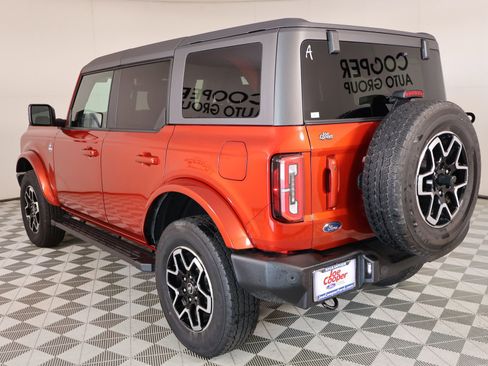 Used 2024 Ford Bronco Outer Banks AWD/4WD image 23