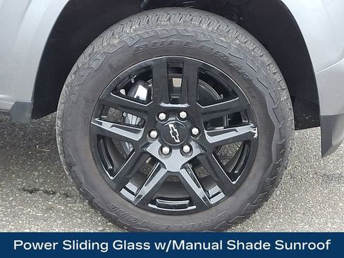 Used 2025 Chevrolet Colorado Z71 w/ Z71 Convenience Package 2 image 12