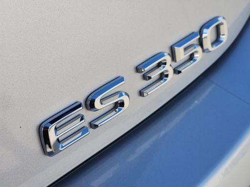 Used 2020 Lexus ES 350 w/ Premium Package image 11