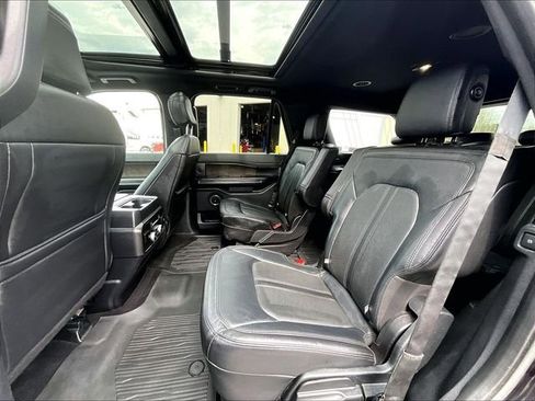 Used 2019 Ford Expedition Limited w/ Equipment Group 302A AWD/4WD image 22
