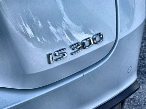Used 2024 Lexus IS 300 w/ Comfort Package RWD image 10