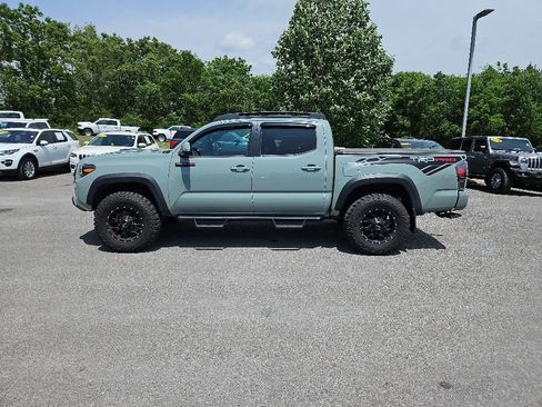 Used 2021 Toyota Tacoma TRD Pro AWD/4WD image 4