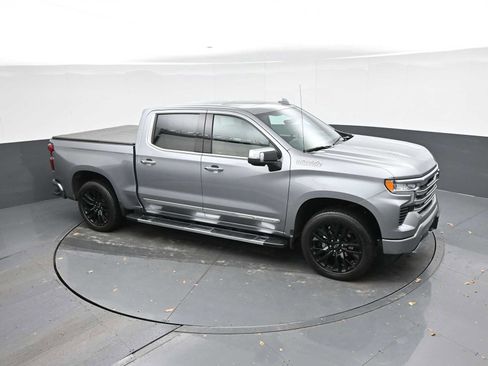 Used 2024 Chevrolet Silverado 1500 High Country w/ Technology Package image 29