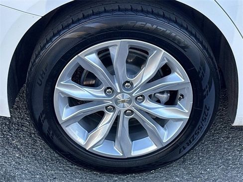 Used 2024 Chevrolet Malibu LT image 29