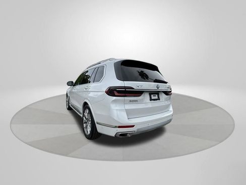 Used 2025 BMW X7 xDrive40i AWD/4WD image 5