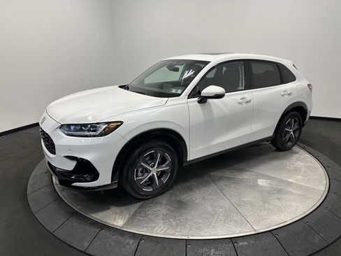 Certified 2023 Honda HR-V EX-L image 4