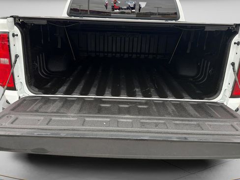 Used 2022 Chevrolet Colorado ZR2 w/ ZR2 Dusk Special Edition image 13