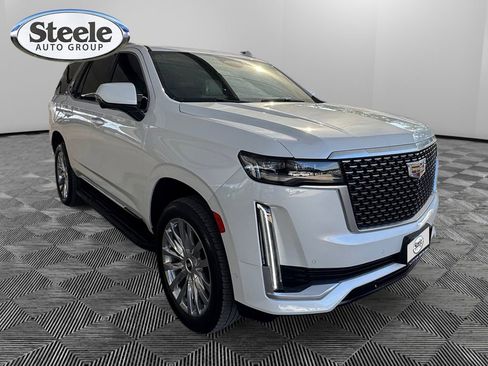 Used 2022 Cadillac Escalade Premium Luxury w/ Performance Package image 7