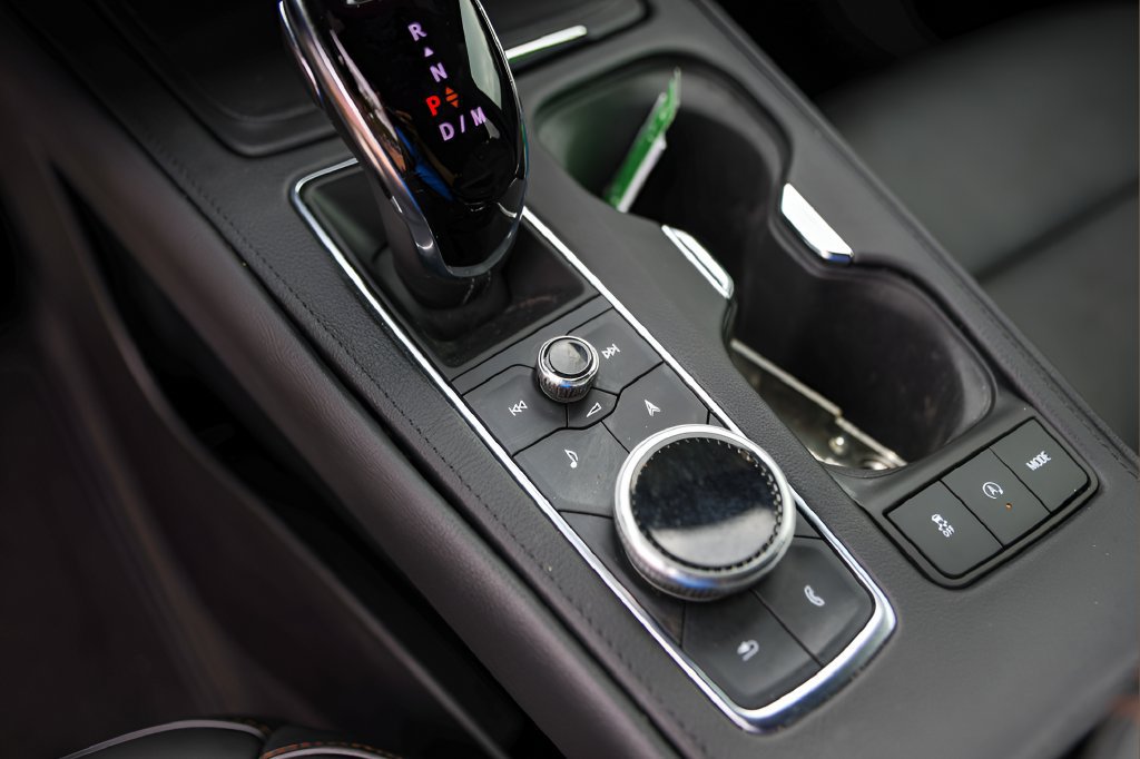 Certified 2023 Cadillac XT4 Sport FWD image 21