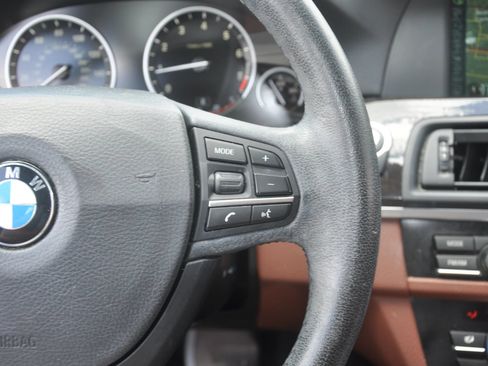 Used 2013 BMW 528i Sedan RWD image 32