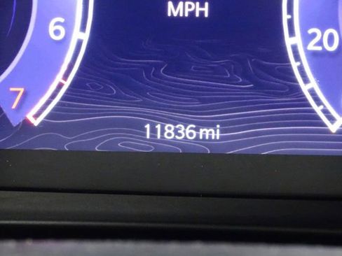 Used 2024 Jeep Grand Cherokee Limited image 43