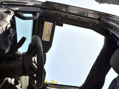 New 2025 Jeep Wrangler Unlimited Rubicon 392 image 34