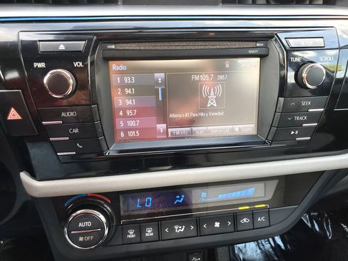 Used 2016 Toyota Corolla LE FWD image 42