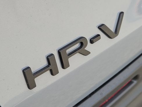 New 2027 Honda HR-V Sport image 17