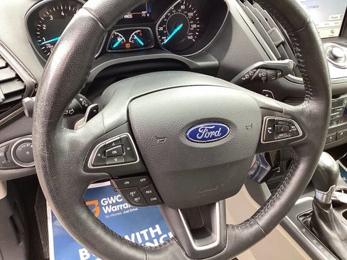 Used 2017 Ford Escape Titanium image 25