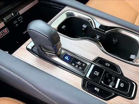 Used 2025 Lexus RX 350 Premium image 16