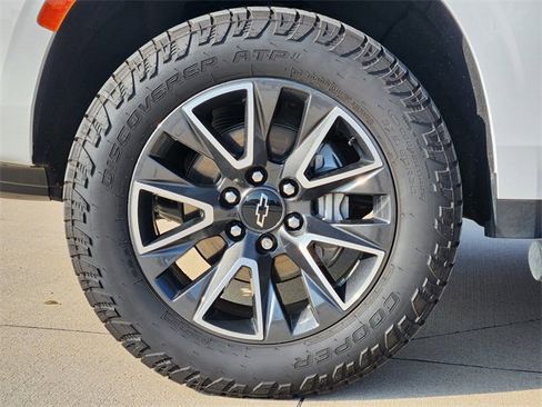 Certified 2022 Chevrolet Tahoe Z71 w/ Z71 Off-Road Package image 7