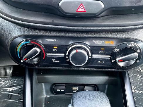 Used 2023 Kia Soul LX FWD image 31