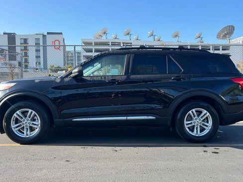 Certified 2022 Ford Explorer XLT w/ Equipment Group 202A image 8