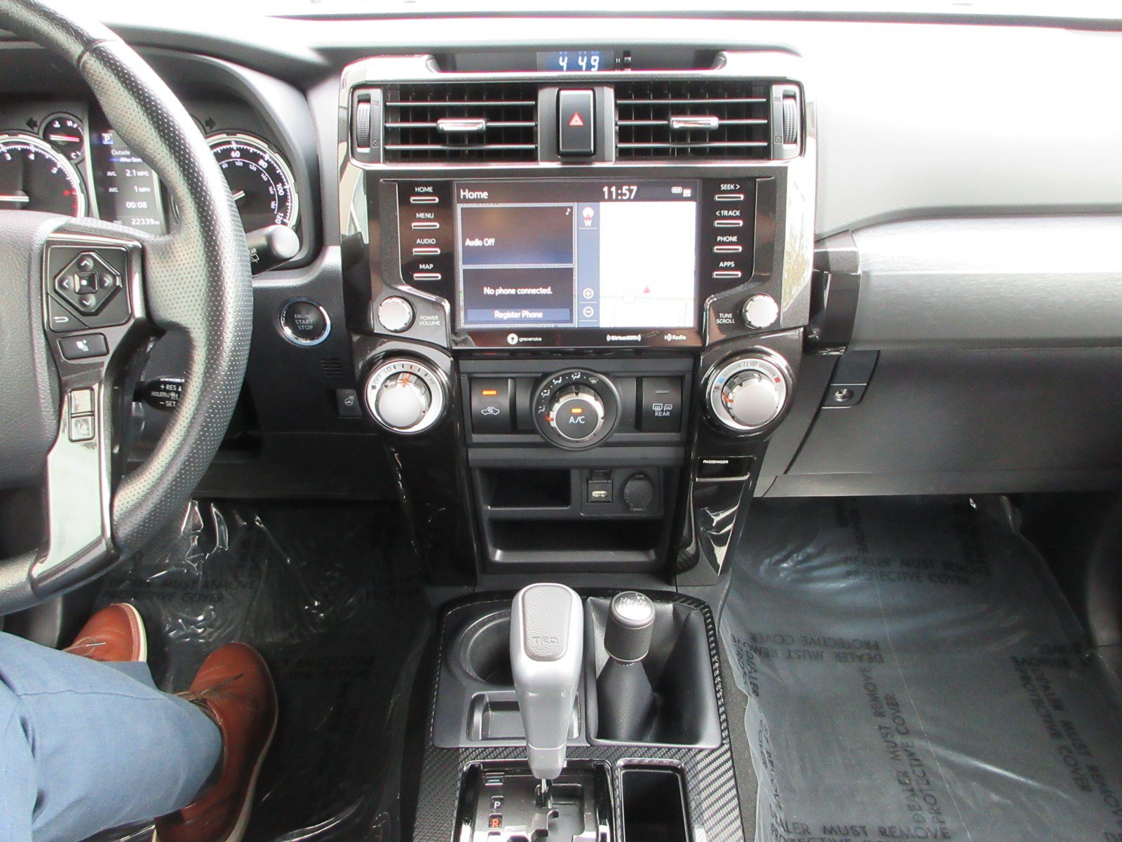 Used 2023 Toyota 4Runner TRD Off-Road Premium w/ Off Road Premium Plus Package AWD/4WD image 38