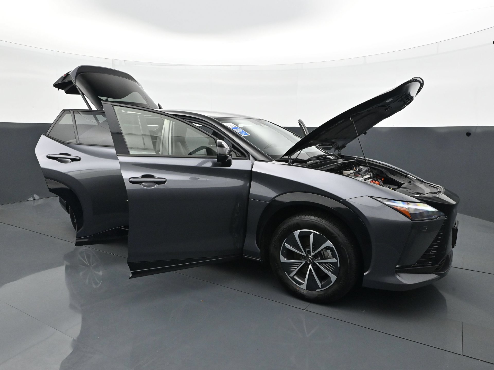 Used 2025 Lexus RZ 300e w/ Accessory Package (2T) FWD image 38
