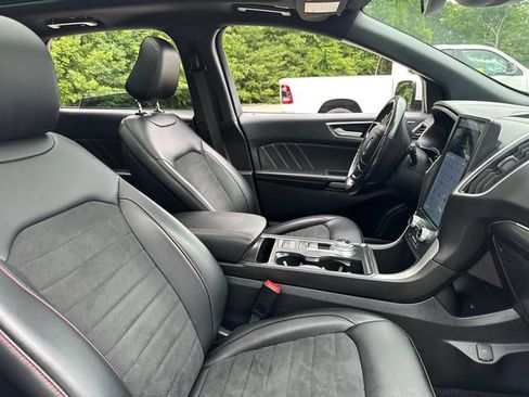 Certified 2022 Ford Edge ST-Line AWD/4WD image 17