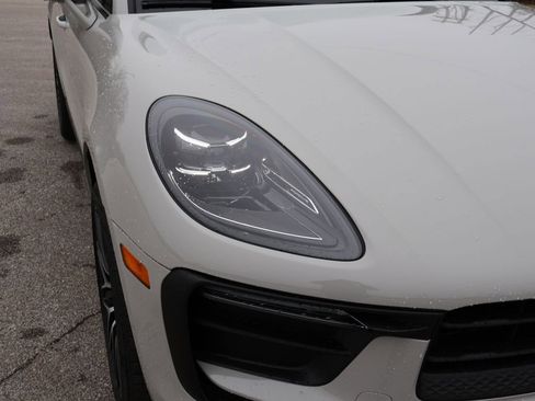 New 2026 Porsche Macan image 14