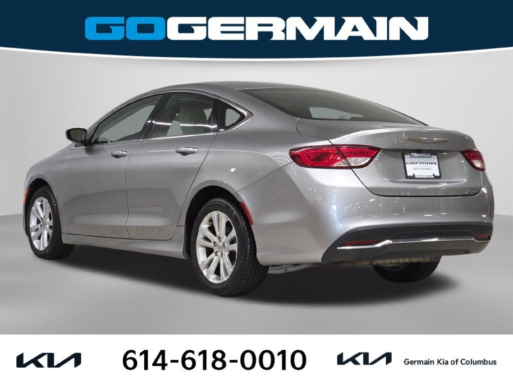 Used 2015 Chrysler 200 Limited FWD image 10