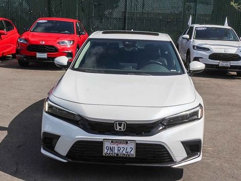 Used 2024 Honda Civic EX-L image 2