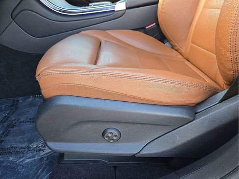 Used 2022 Mercedes-Benz GLC 300 GLC 300 image 23