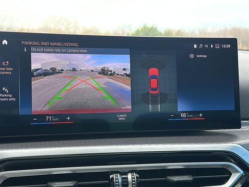 Certified 2024 BMW 330i Sedan w/ M Sport Package image 33