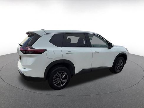Used 2026 Nissan Rogue SV FWD image 15