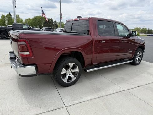 Used 2019 RAM 1500 Laramie AWD/4WD image 7