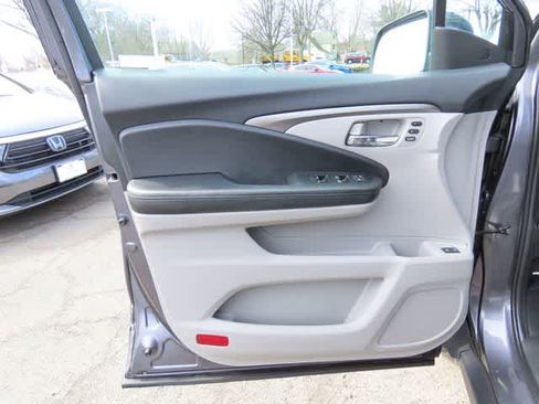 Used 2019 Honda Pilot EX-L image 18