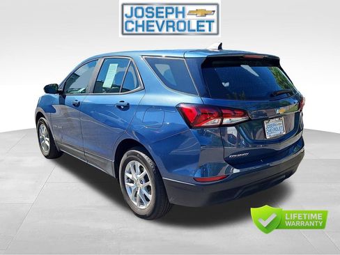 Used 2024 Chevrolet Equinox LS w/ Driver Confidence II Package FWD image 3