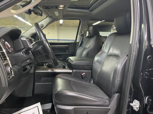 Used 2016 RAM 1500 Sport w/ Black Ram 1500 Sport Group image 15