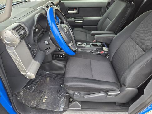 Used 2008 Toyota FJ Cruiser 2WD image 8