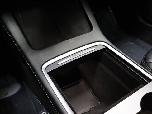 Used 2023 Tesla Model 3 Standard Range RWD image 43