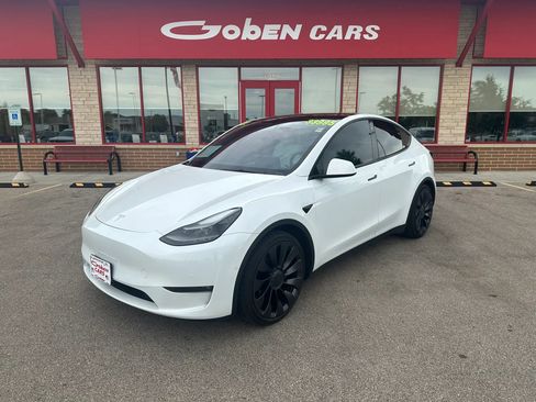 Used 2022 Tesla Model Y Performance AWD/4WD image 1