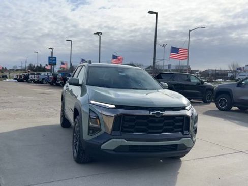 New 2026 Chevrolet Equinox ACTIV image 3