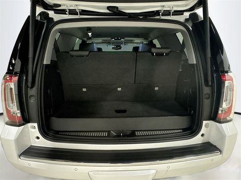 Used 2020 GMC Yukon Denali w/ Denali Ultimate Package image 34