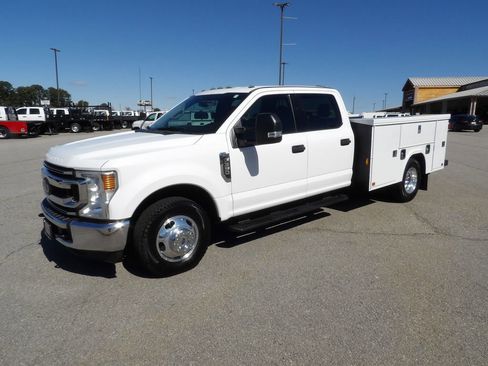 Used 2020 Ford F350 XLT image 3