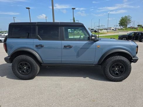 Used 2025 Ford Bronco Badlands AWD/4WD image 6