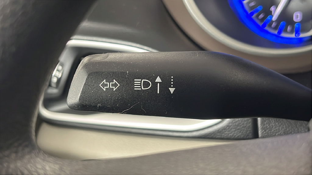 Used 2018 Chrysler Pacifica Touring Plus w/ Tire & Wheel Group FWD image 23
