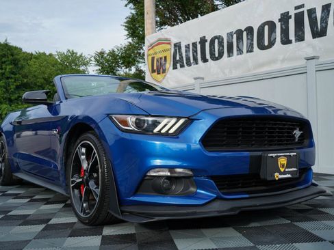 Used 2017 Ford Mustang GT Premium w/ Equipment Group 401A RWD image 91