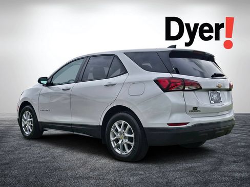 Used 2024 Chevrolet Equinox LS w/ LS Convenience Package FWD image 39