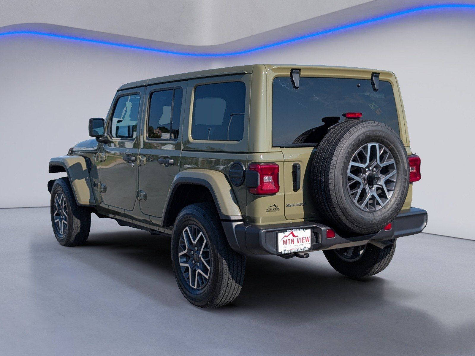 Used 2026 Jeep Wrangler Unlimited Sahara AWD/4WD image 7
