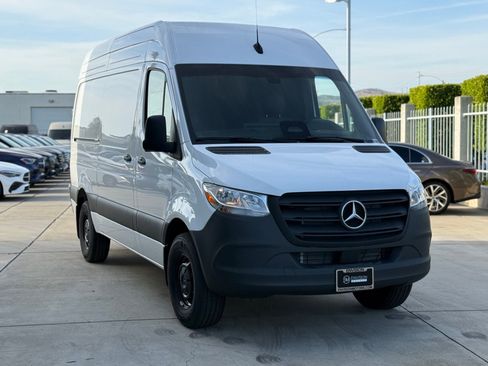 New 2025 Mercedes-Benz Sprinter 2500 image 8
