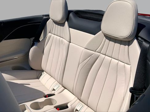 Certified 2025 Mercedes-Benz CLE 450 4MATIC Cabriolet image 21